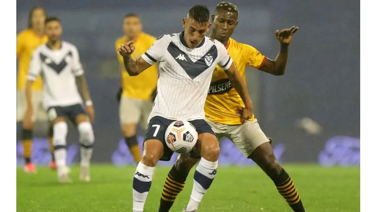 Velez v Barcelona SC - Copa CONMEBOL Libertadores 2021