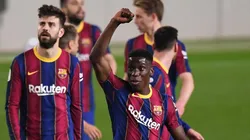 Ilaix Moriba junto a jugadores del Barcelona.