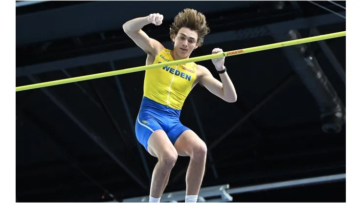 Armand Duplantis, la gran figura del salto con garrocha.