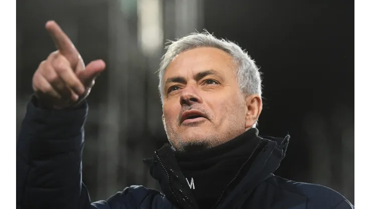 José Mourinho quiere a un lateral izquierdo uruguayo.