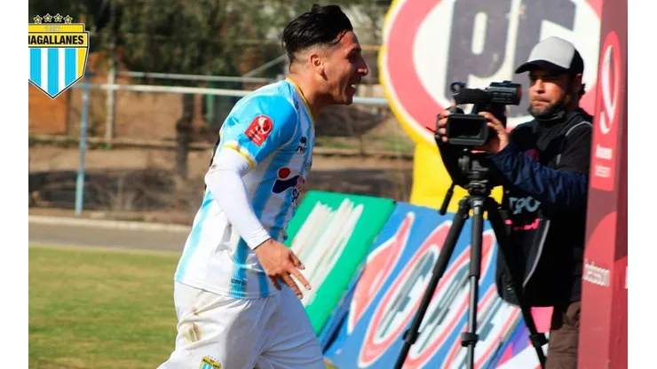 Momento del festejo del gol de Magallanes.