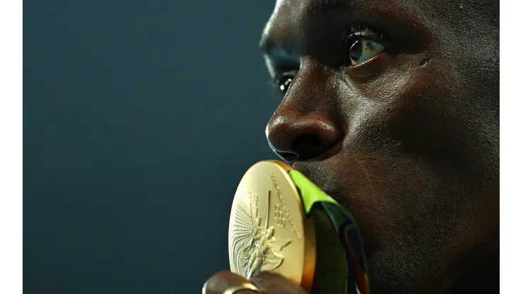 Usain Bolt, vigente récord de 100 y 200 metros.