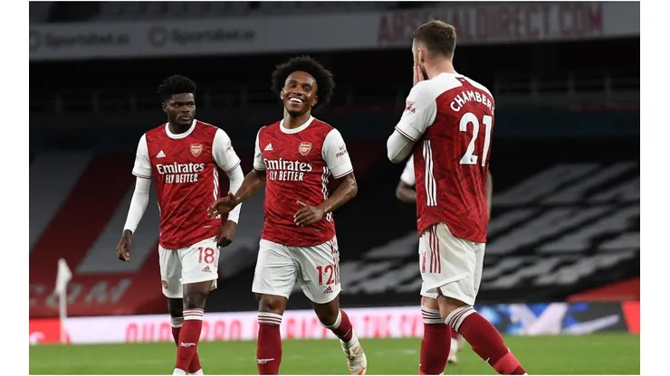 Jugador del Arsenal desata las burlas de las redes sociales