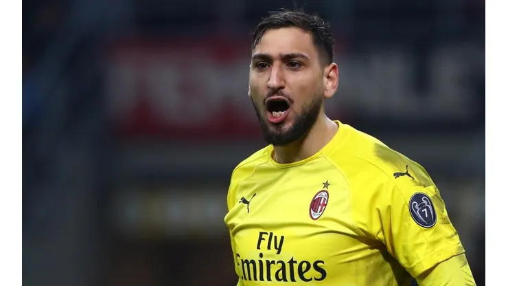 Donnarumma en partido con el Milan.