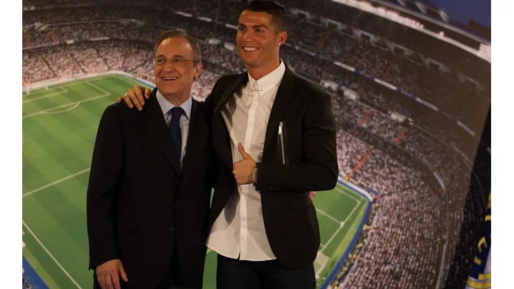 Florentino Pérez y Cristiano Ronaldo durante un acto en Real Madrid.