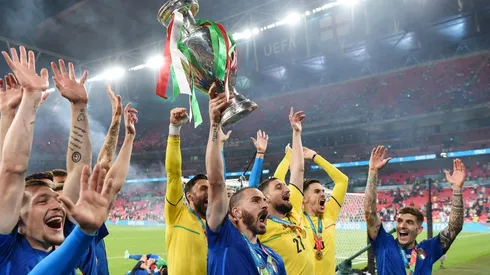 Italia derrotó a Inglaterra y levantó la Eurocopa por segunda vez.