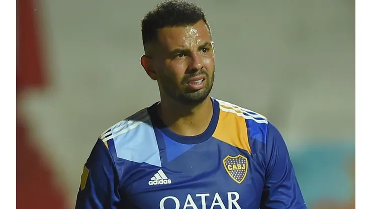 Edwin Cardona en acción de jugo con Boca Juniors.