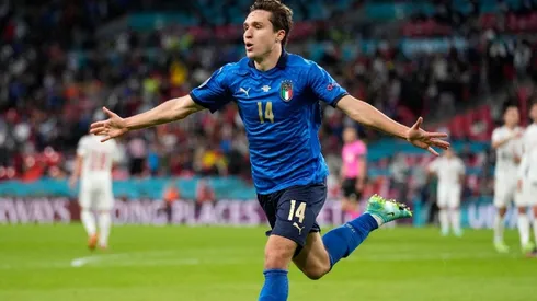 Festejo de gol de Federico Chiesa.