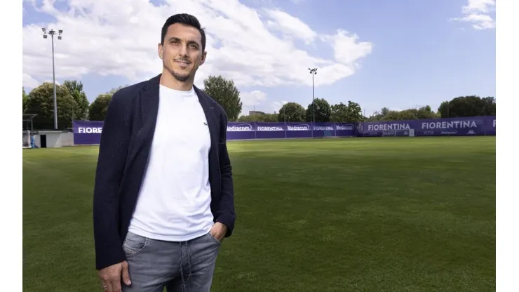 Presentación de Burdisso con Fiorentina.