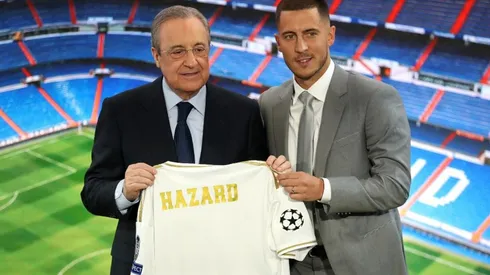 Florentino Pérez junto a Eden Hazard.