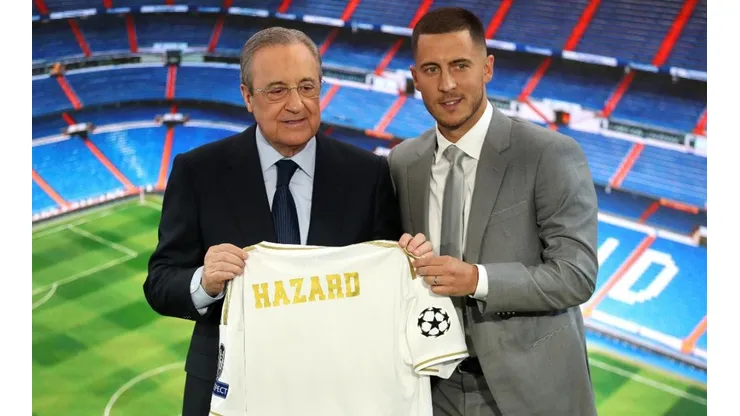 Florentino Pérez junto a Eden Hazard.