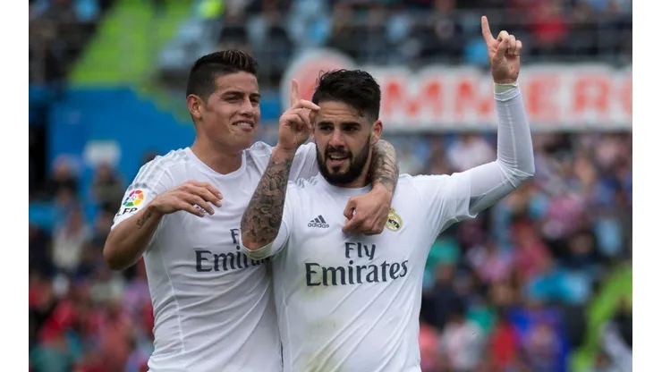James Rodríguez e Isco durante un encuentro con Real Madrid.