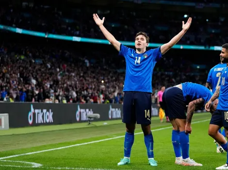 Federico Chiesa fue el que menos pelotas tocó en Italia