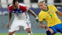 Acción de juego de Arturo Vidal contra Brasil.