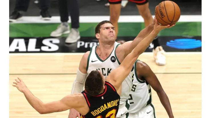 Brook Lopez fue la gran figura de los Bucks (Getty Images)
