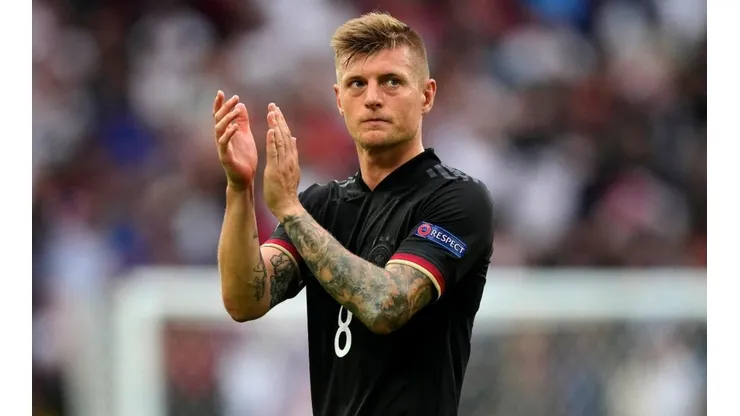 Toni Kroos durante un encuentro con Alemania.