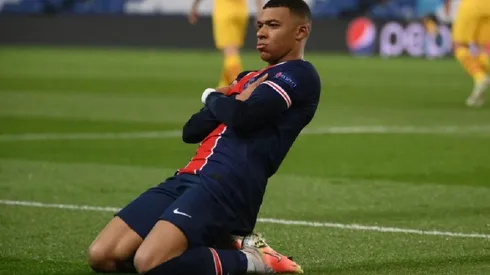 Festejo de gol de Kylian Mbapé en Champions League.