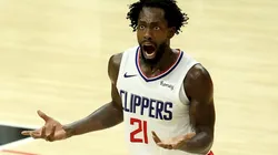 Patrick Beverley dejó ver la frustración por la superioridad de los Suns (Getty Images)