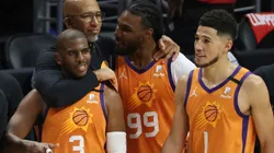 CP3, Booker y Crowder con el coach Monty Williams. (Getty)