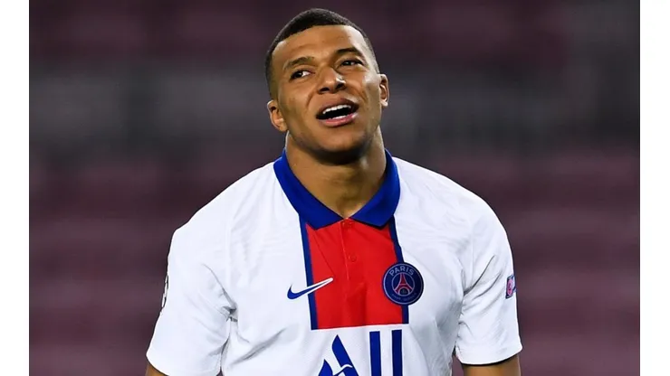 Kylian Mbappé durante un encuentro con PSG.