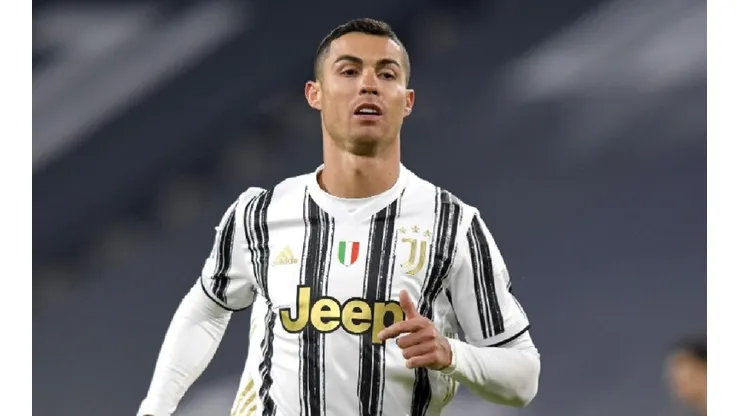 Cristiano Ronaldo en acción de juego con Juventus.
