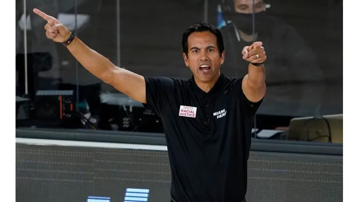 Erik Spoelstra le sumará más experiencia al cuerpo técnico (Getty Images)