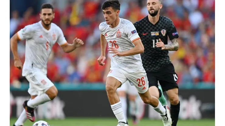 Pedri durante el encuentro ante Croacia.