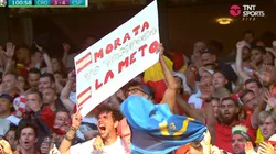 Españoles y un cartel para Morata: "Yo tampoco la meto"