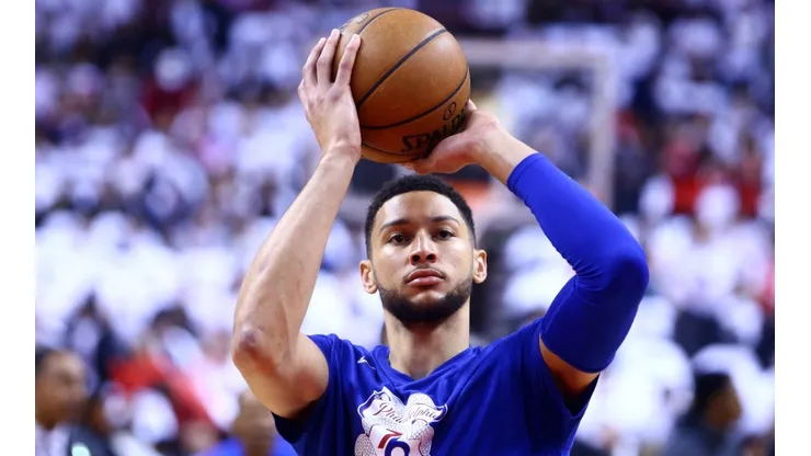 Ben Simmons debe mejorar su tiro de media y larga distancia.