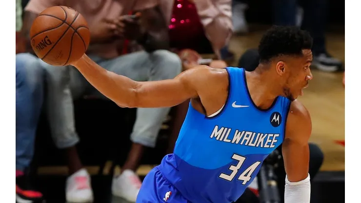 Giannis Antetokounmpo.