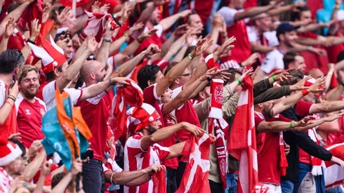 Hinchas de Dinamarca en Ámsterdam.