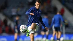 Iván Perisic en calentamiento con Croacia.