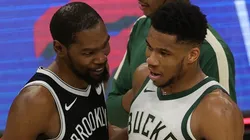 Kevin Durant y Giannis Antetokounmpo