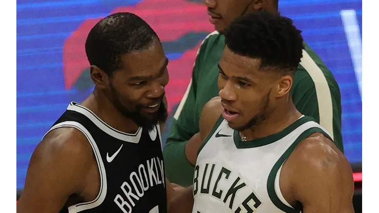 Kevin Durant y Giannis Antetokounmpo