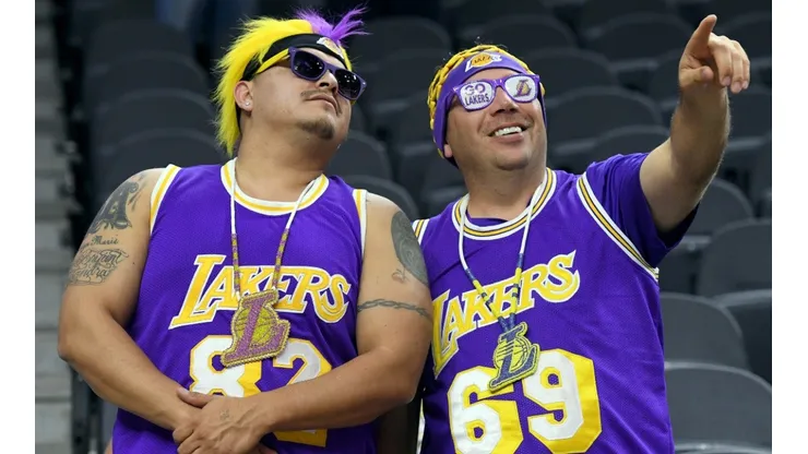 Aficionados mexicanos de los Lakers