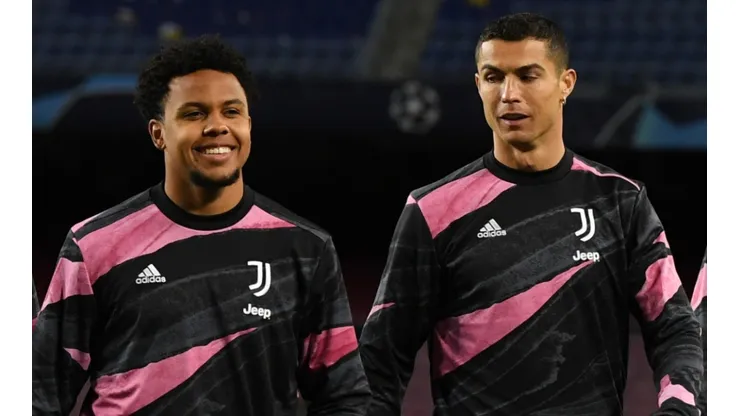 Weston McKennie y Cristiano Ronaldo