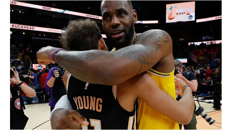 Trae Young y LeBron James (Foto: Getty)