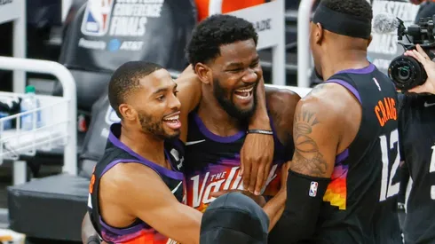 Deandre Ayton, el héroe de la noche.