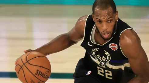 Khris Middleton es el jugador número 11 que se une al equipo (Getty Images)