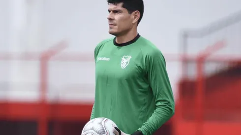 La pirueta de Carlos Lampe que ya le valió que lo comparen con Higuita