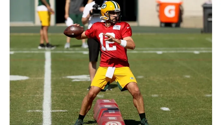 Aaron Rodgers entrenando en Green Bay Packers