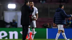 Mauricio Pochettino y Kylian Mbappé durante un encuentro con PSG.