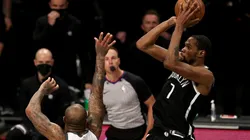 Durant pudo ganarlo con este tiro, pero lo empató.