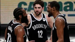 James Harden, Joe Harris y Kevin Durant