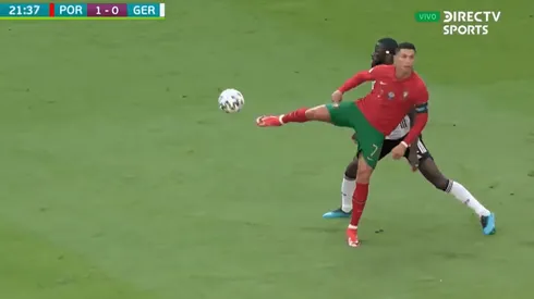 El doble lujo de Cristiano Ronaldo.