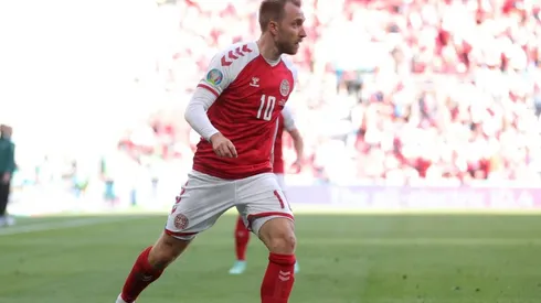 Christian Eriksen durante un encuentro con Dinamarca.