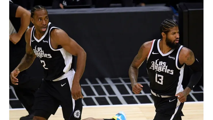 Paul George y Kawhi Leonard.