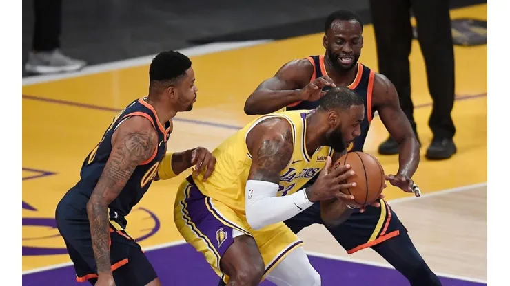 LeBron James y Draymond Green