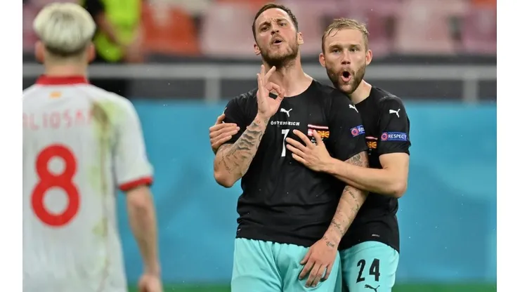 Marko Arnautovic y un polémico festejo durante Austria vs. Macedonia del Norte.