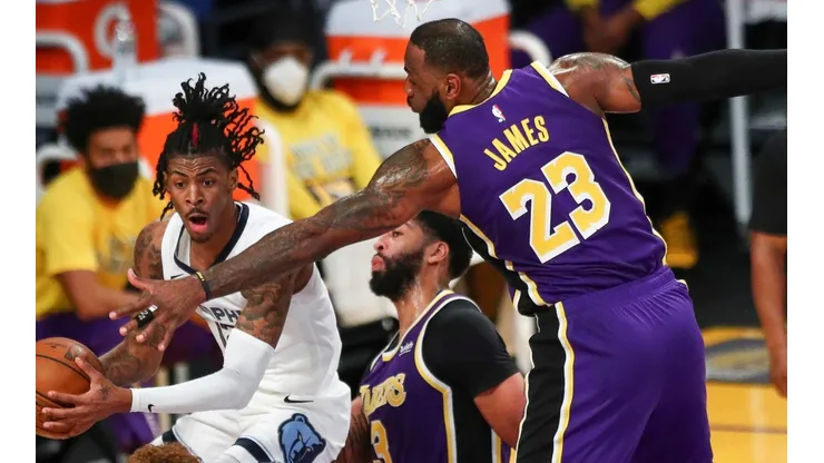 Ja Morant y LeBron James